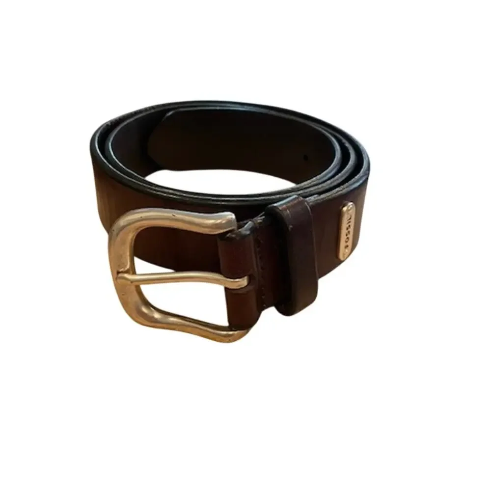 Fossil men's brown genuine leather belt, size 32.